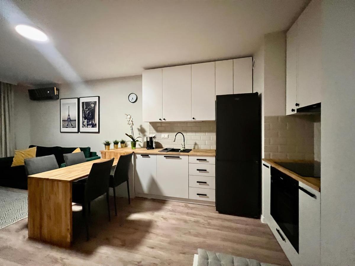 Milionowa 8 - Komfortowe Studio Z Garazem I Klimatyzacja Łódź Buitenkant foto